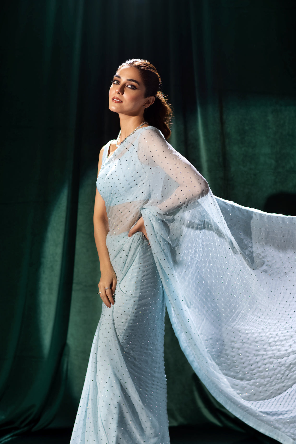 maya ali in blue dress QuillQuestReport: The Pakistani actress Maya Ali won many hearts with her amazing acting, style, and personality. She is famous for her different roles and looks on TV and in real life. Maya